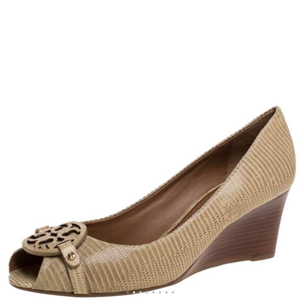 New without tags Tory Burch Julianne pumps